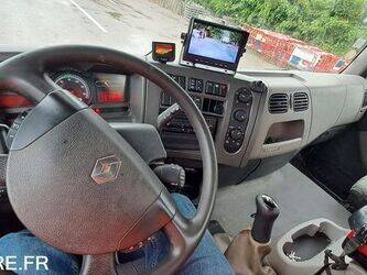 2010-renault-premium-1455611-47342180