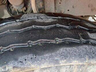 2010-renault-premium-1455611-47342184