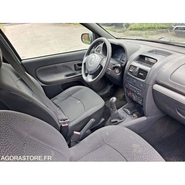 2007 رينو Clio-47342189