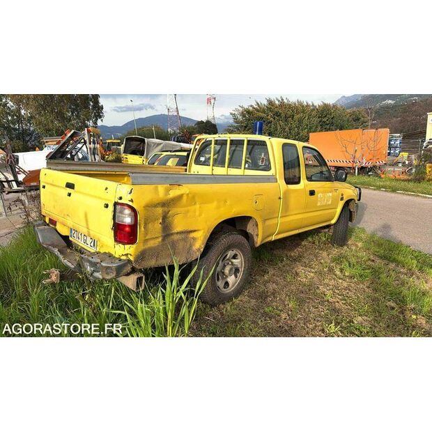 2003 تويوتا Hilux-47342212