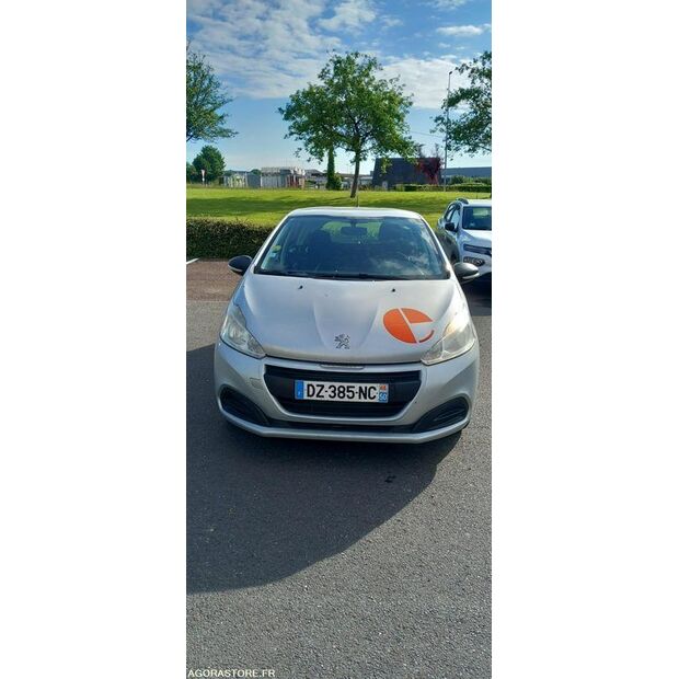 2016 Peugeot 208-47342278
