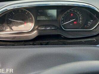 2016-peugeot-208-1455620-47342280
