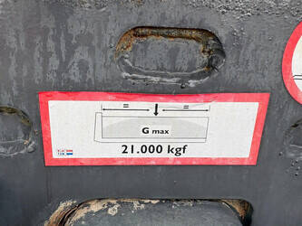 2009-renault-premium-1455632-47342588