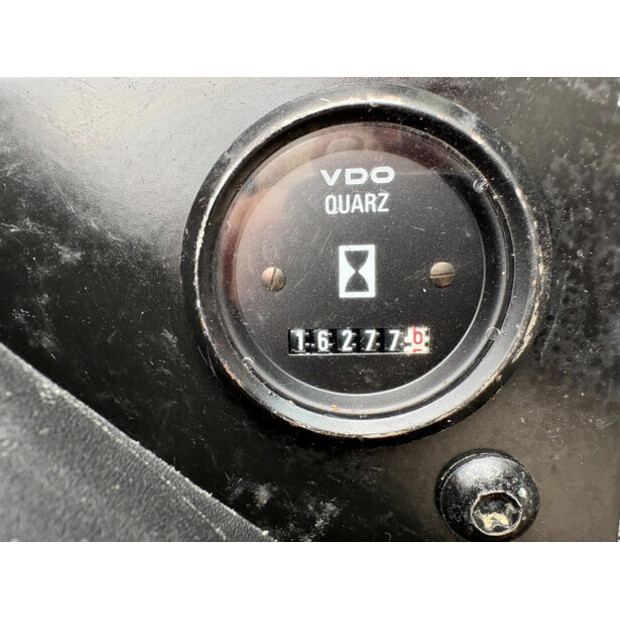 2009 رينو PREMIUM-47342639