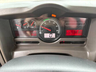 2009-renault-premium-1455633-47342661