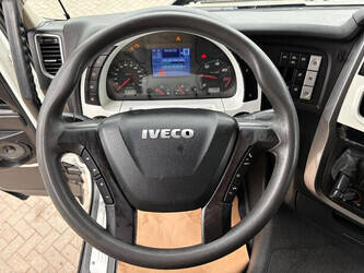 2017-iveco-stralis-1455634-47342695