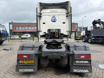 2017-scania-r410-1455636-47342737