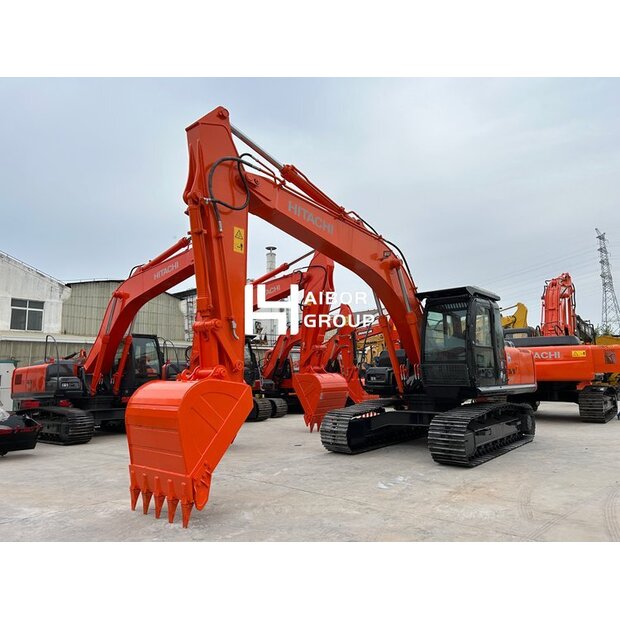 2025 Hitachi ZX240-47342909