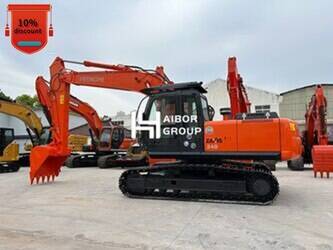 صورة ل معدات البناء 2025 هيتاشى ZX240