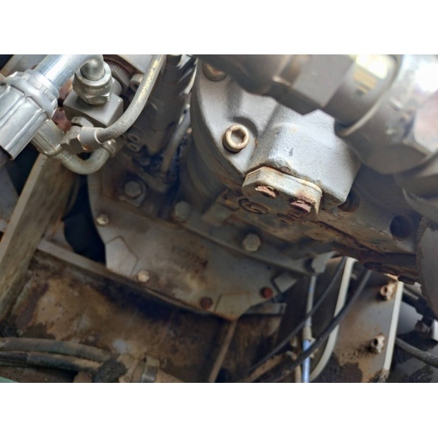2001 Hitachi HC1110-47343180