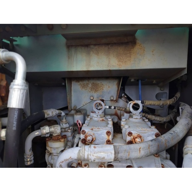 2001 Hitachi HC1110-47343181