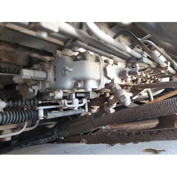 2001 Hitachi HC1110-47343185
