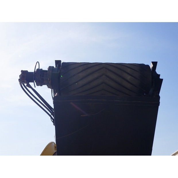2000 Komatsu BR200T-1-47343250