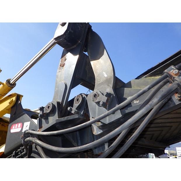 2000 Komatsu BR200T-1-47343254