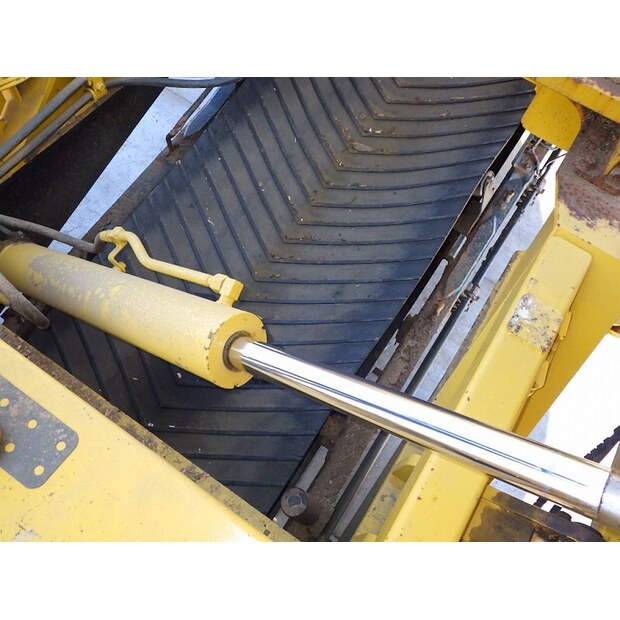 2000 Komatsu BR200T-1-47343271