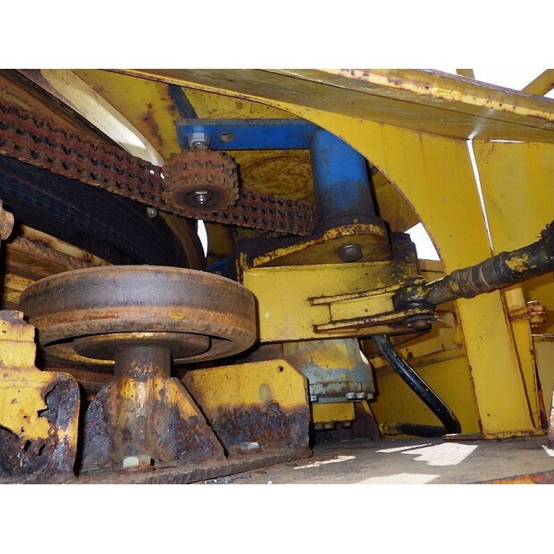 2000 Komatsu BR200T-1-47343275