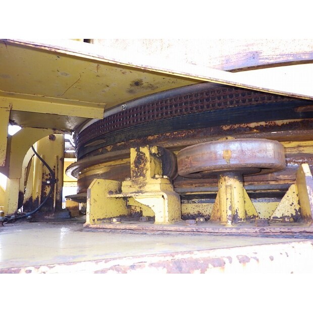 2000 Komatsu BR200T-1-47343276