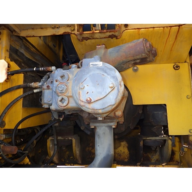 2000 Komatsu BR200T-1-47343278