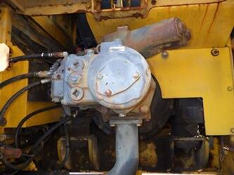 2000-komatsu-br200t-1-47343278
