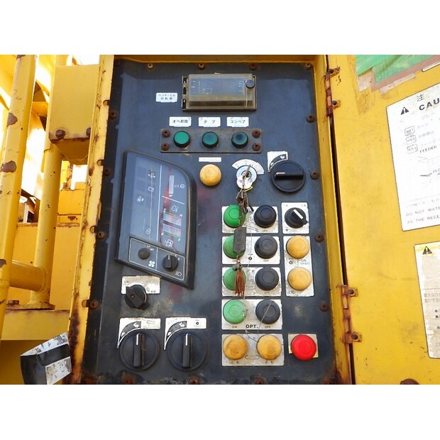 2000 Komatsu BR200T-1-47343289