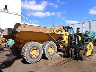 2015-caterpillar-725c-1455656-47343312