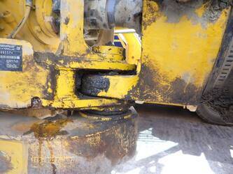 2015-caterpillar-725c-1455656-47343327