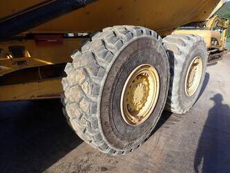 2014-caterpillar-725c-1455657-47343361