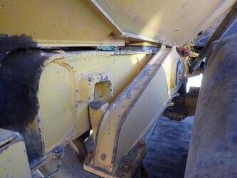 2014-caterpillar-725c-1455657-47343375