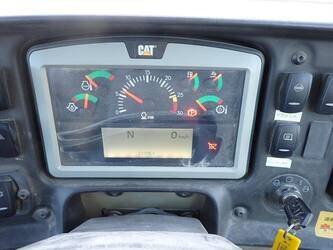 2014-caterpillar-725c-1455657-47343399