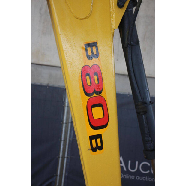 2017 نيو هولاند B90B-SS-47346603