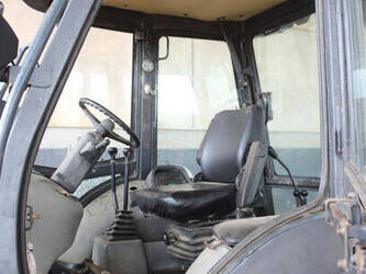 2017-new-holland-b90b-ss-47346606
