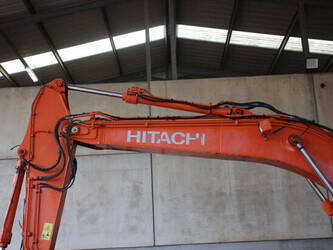 2017-hitachi-zx210lc-6-1455699-47346651