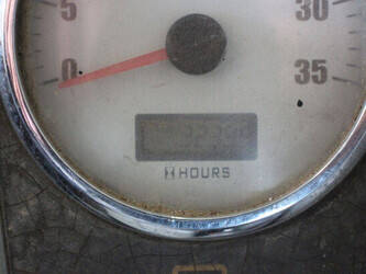 2011-hyundai-r60-7-1455708-47346974