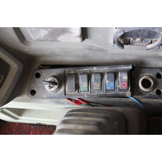 2011 Hyundai R60-7-47346975