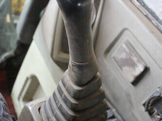 2011-hyundai-r60-7-1455708-47346976