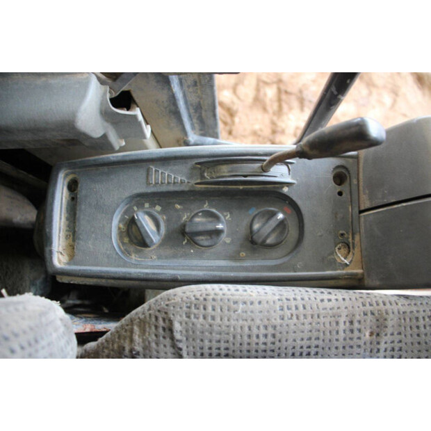 2011 Hyundai R60-7-47346978