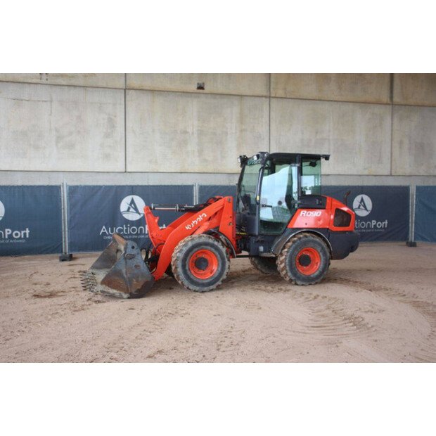 2023 KUBOTA R090-47347085