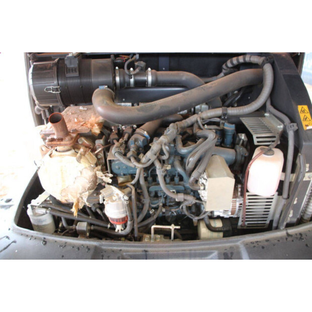 2023 KUBOTA R090-47347103