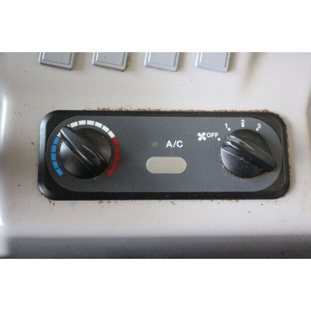 2023 KUBOTA R090-47347115