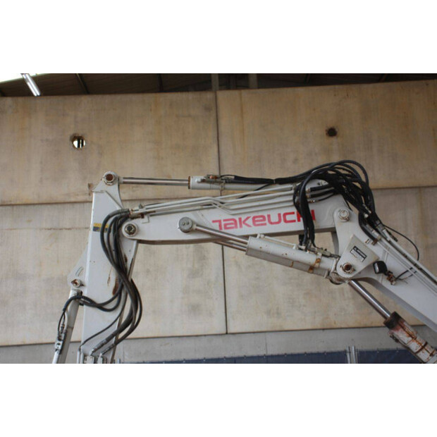 تاكوتشي TB175W-47347225