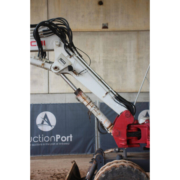 تاكوتشي TB175W-47347226
