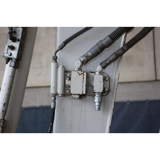 تاكوتشي TB175W-47347229