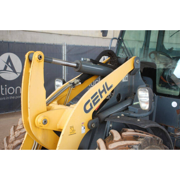 2017 Gehl AL600-47347313