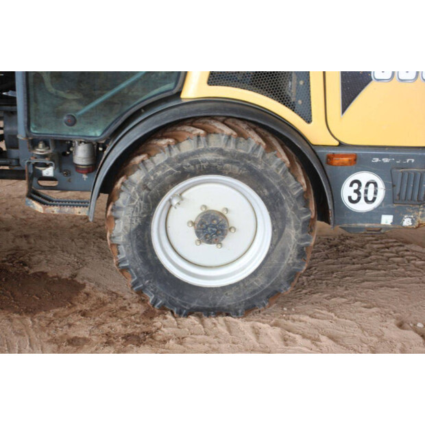 2017 Gehl AL600-47347318