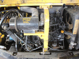 2011-hyundai-r55-7-47347455