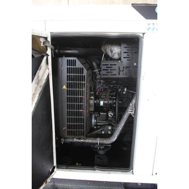 2010 اس دي ام او R66-47347497