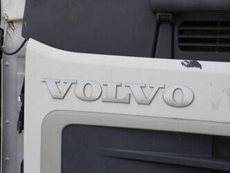 2009-volvo-fm-300-1455729-47347628