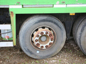 2009-volvo-fm-300-1455729-47347633