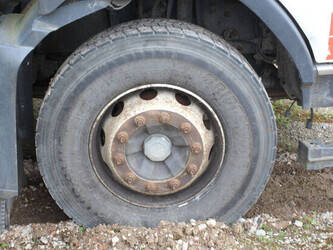 2009-volvo-fm-300-1455729-47347641