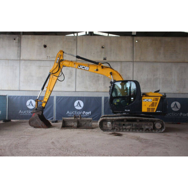 2018 JCB JS131LC-47347789